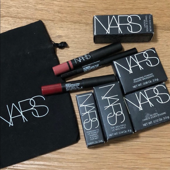 NARS Jewelry - NARS 8 piece travel set with pouch